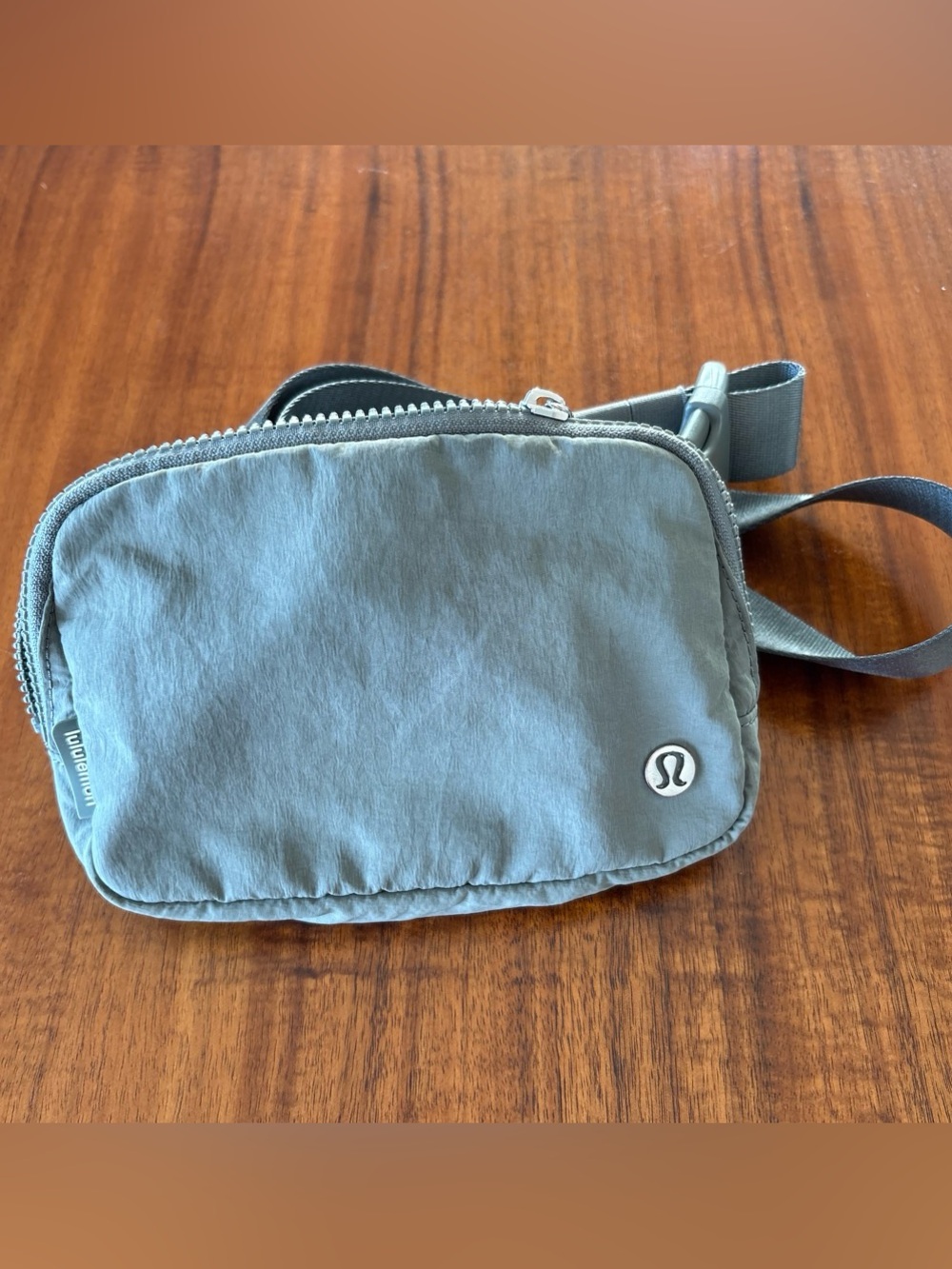 lululemon athletica olive green belt bag 1L